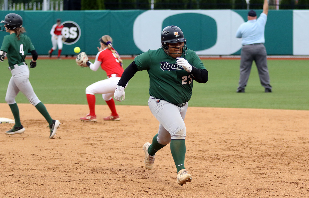 Tigard Oregon City 6A softball final Dan Brood 30